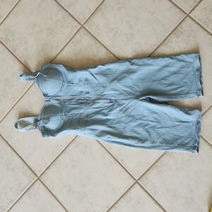 Haute Monde full effect sexy light denim jumpsuit size small